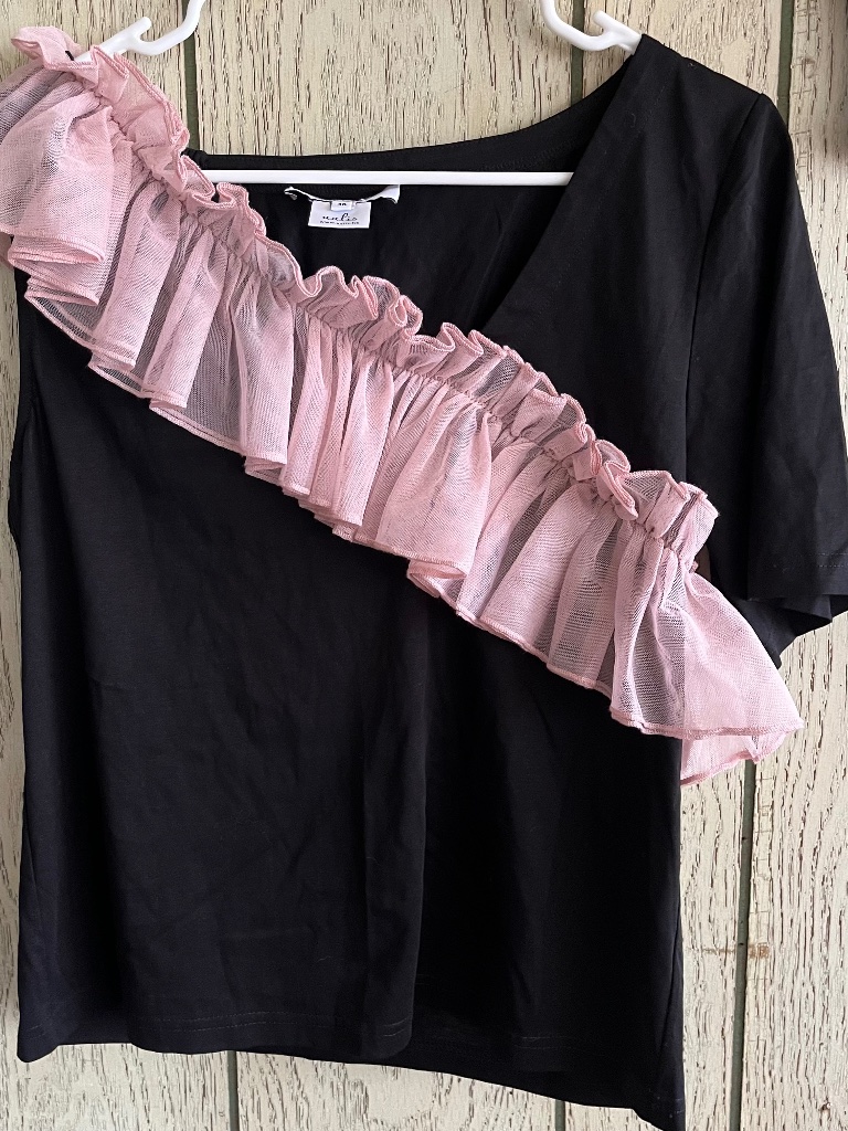 Aalis Hk Layered Pink Mesh Ruffle Trim.